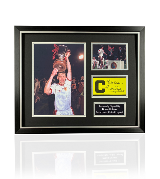 Bryan Robson signed framed CWC Manchester United captains armband