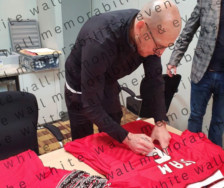Jaap Stam 1999 red champions league Manchester United signed shirt
