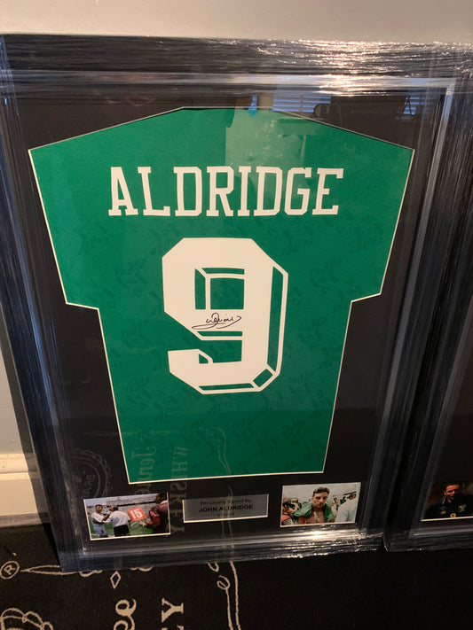 John Aldridge signed framed Ireland Shirt