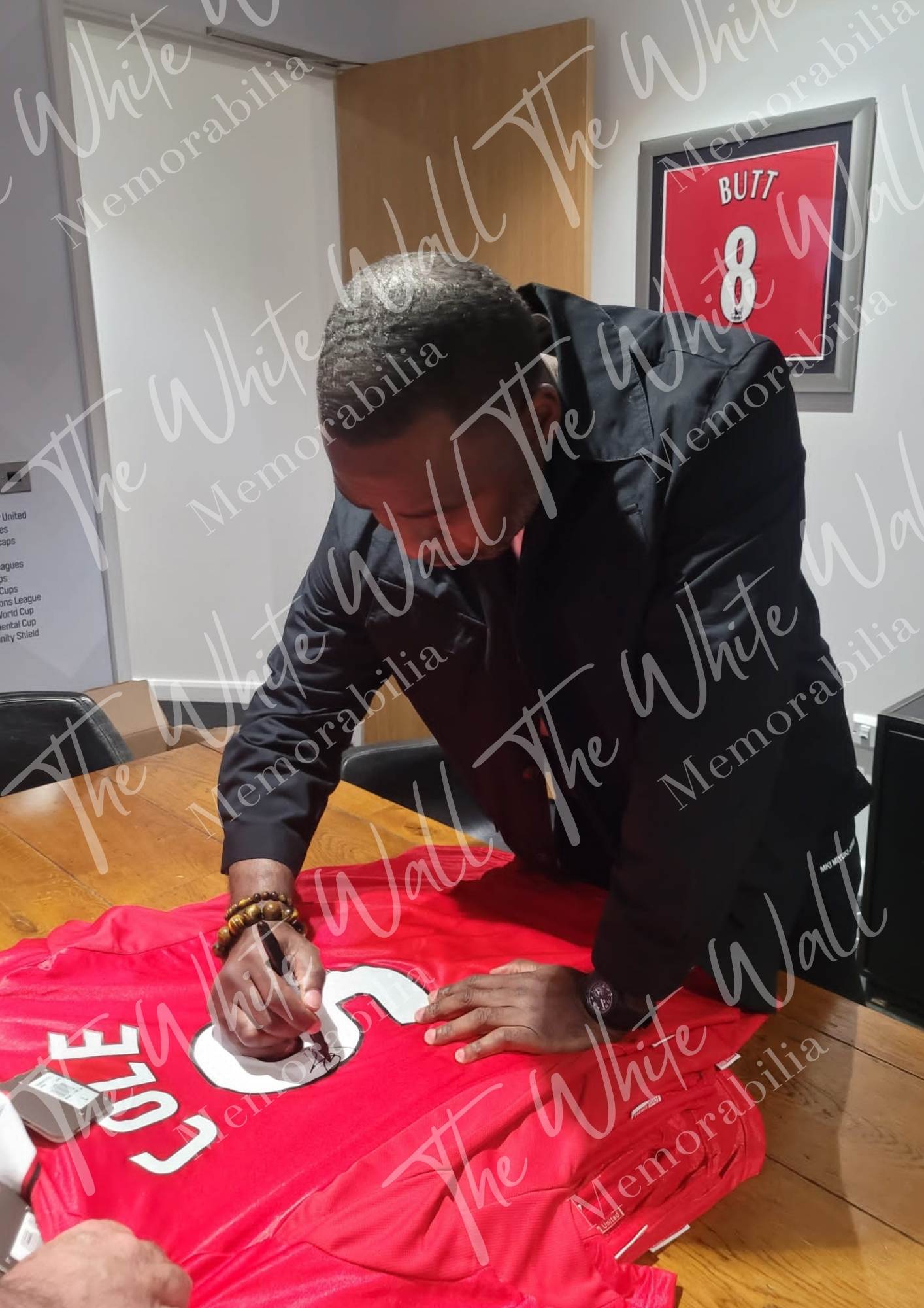 Andy Cole Manchester United 99 treble hand signed framed champions league red home shirt