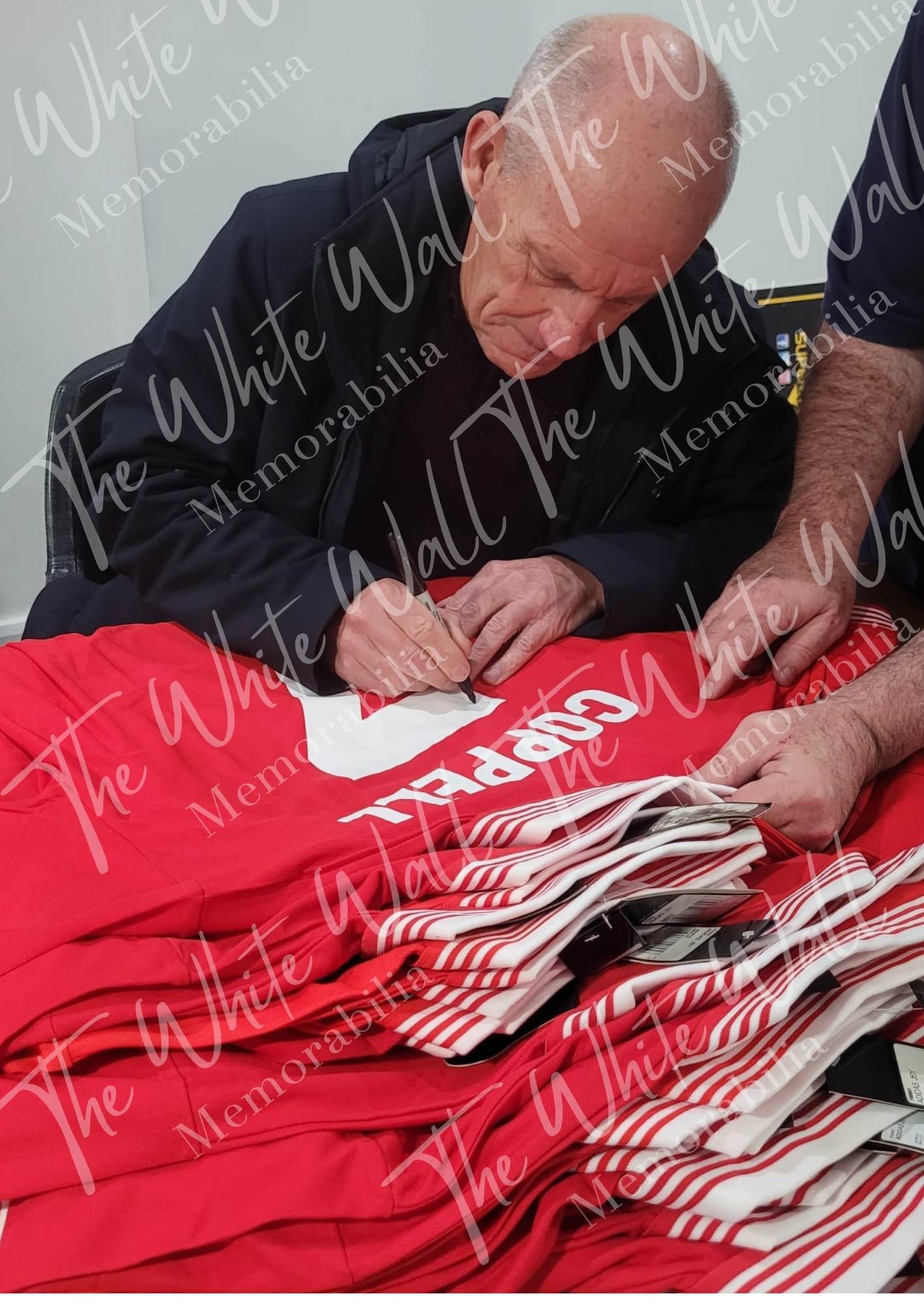 Steve Coppell Manchester United signed framed football shirt