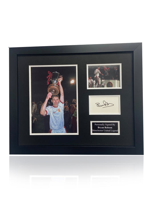 Bryan Robson Manchester United 91 CWC hand signed framed photo card montage