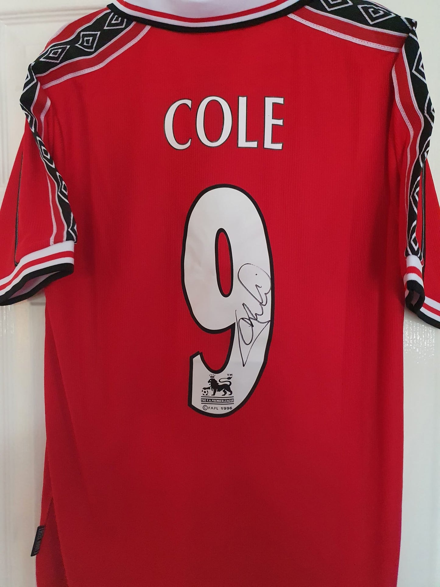 Andrew Cole hand Signed 1999 treble Manchester United Shirt